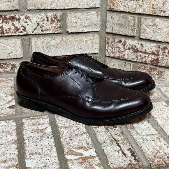 Allen Edmonds Other - Allen Edmonds Brandywood Men's Oxford Shoes Dark Brown with Oxblood Lace up